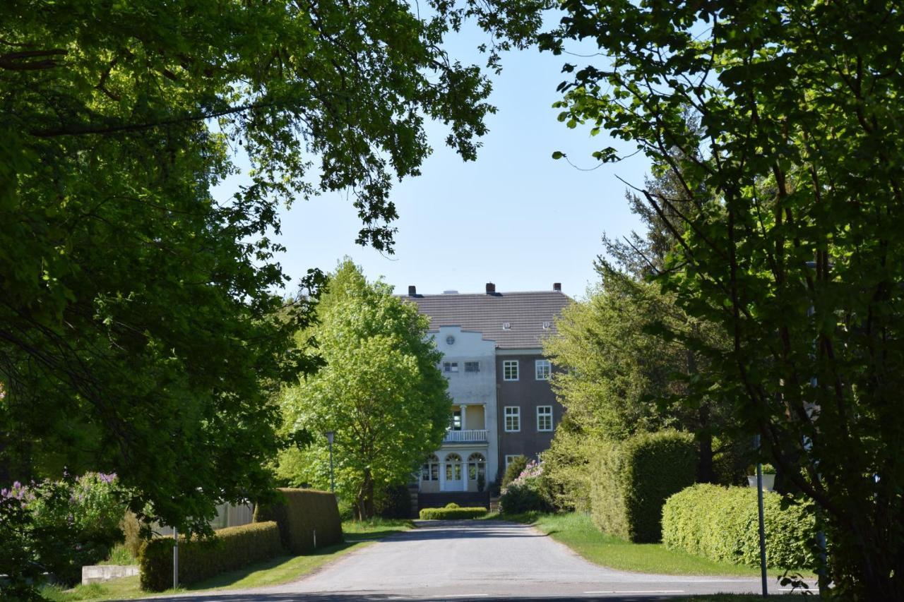 Gutshaus Volzrade Boutique Hotel Lubtheen Exterior photo